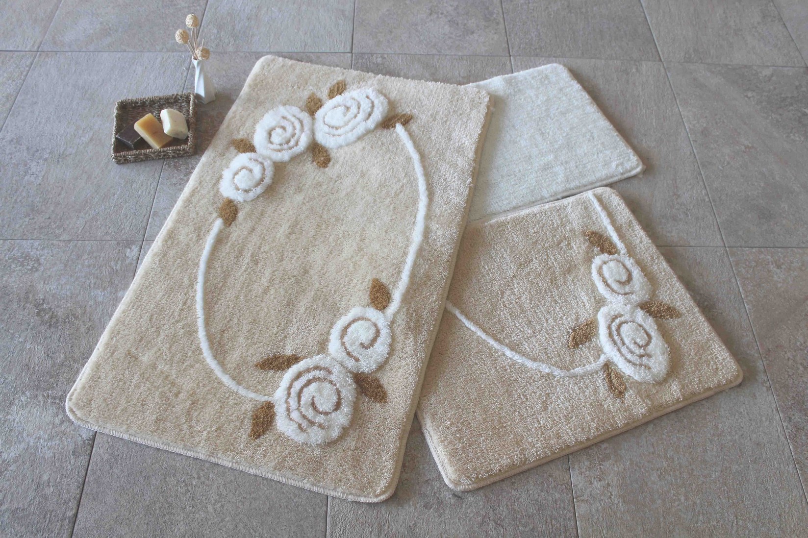 L'essentiel Maison Сет од 3 килими за бања Шарени