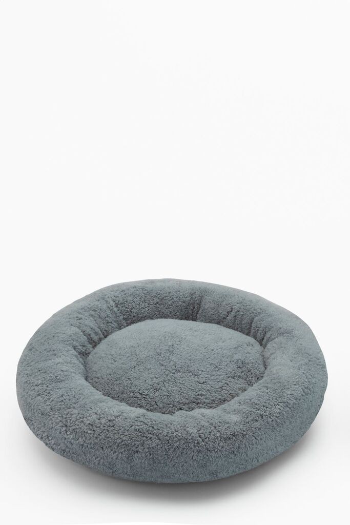 Кревет за миленичиња „Шепи и мустаќи" „Плашило", 65 × 65 × 15 см, сив