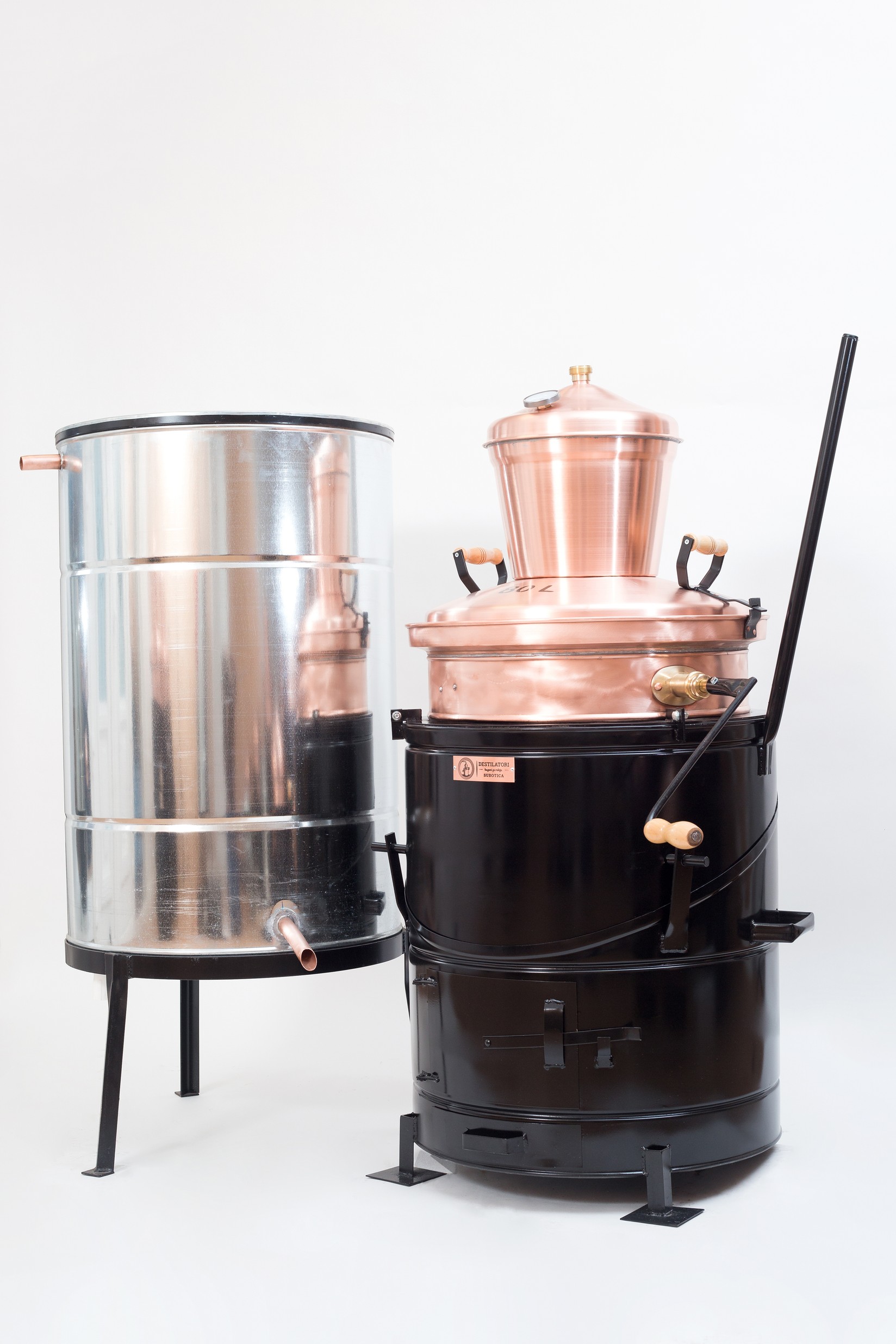 DESTILATORI DOO SUBOTICA Казан за ракија 100 литри /тип превртувач (кипер)-со мешалка/