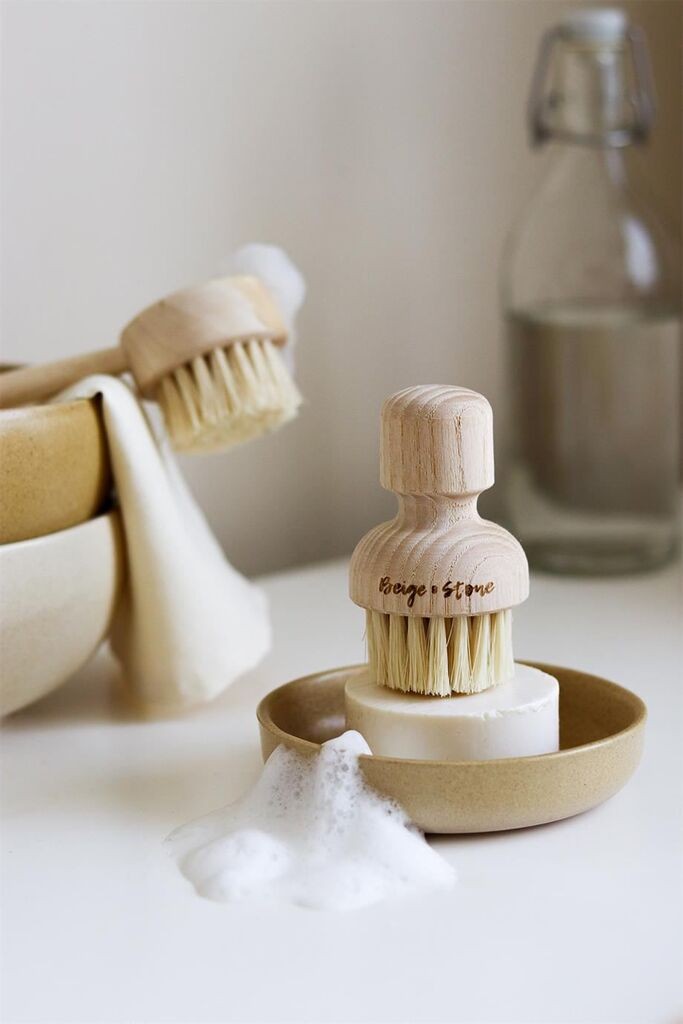 Четка за садови Hermia, 100% дрво, 8 x 8 x 1 см