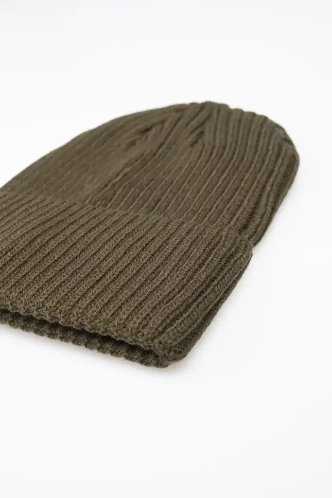 Tudors Маслинеста Капа