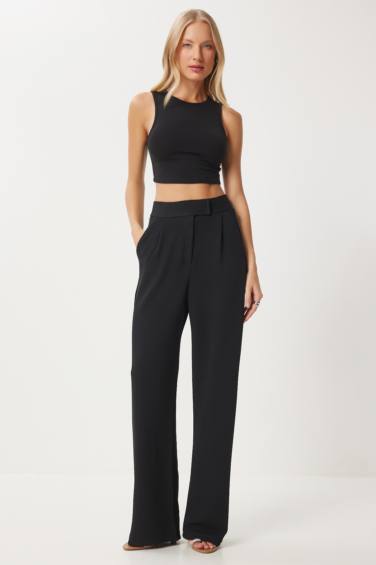 Trendyol Женски Панталони, Црни