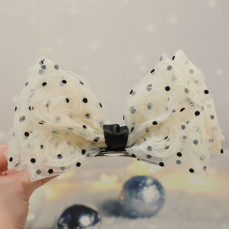 Шнола за Коса од Тул со Панделка и Бобици