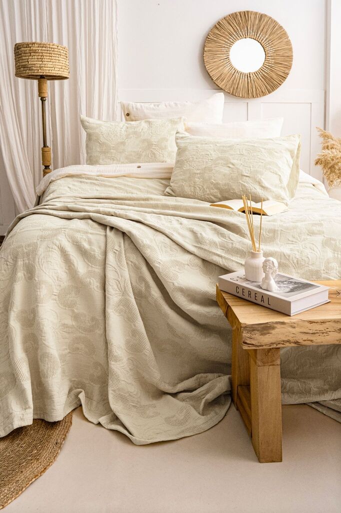 Комплет прекривки и навлаки за перници L'essentiel Maison Italo, 240x260 см, беж