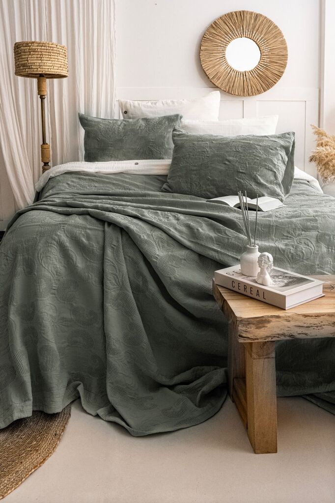 Комплет прекривки и навлаки за перници L'essentiel Maison Italo, 240x260 см, зелена