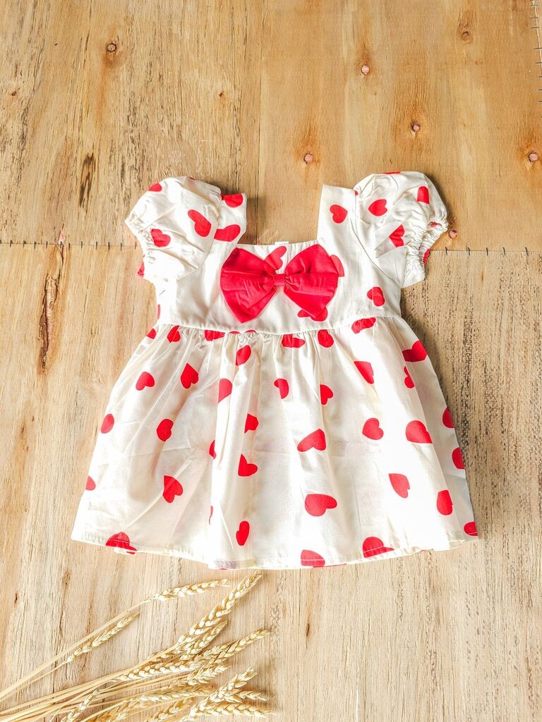 Фустан со Срциња и Панделка