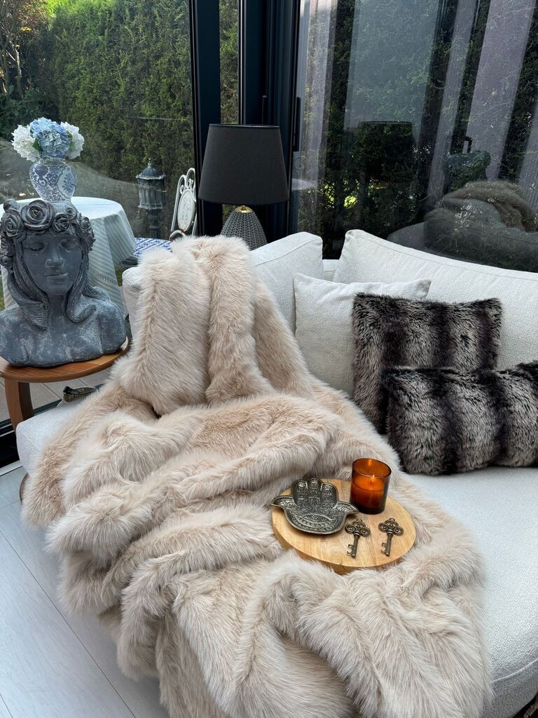 Навлака за софа Aberto Design Lolita, 200x70 см, крем боја