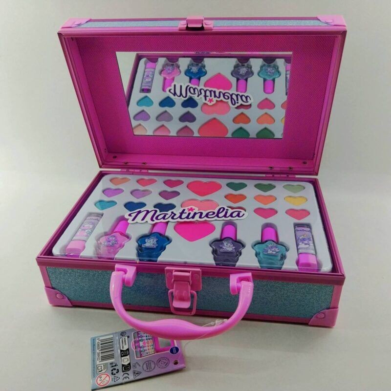 Martinelia  Сет Шминки во Куферче,