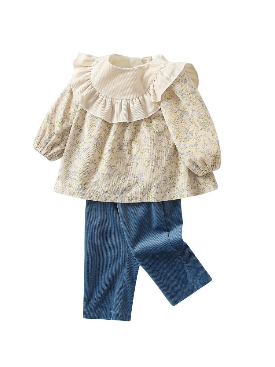 2 Делен Бебе Комплет со Мека Блуза и Фармерки