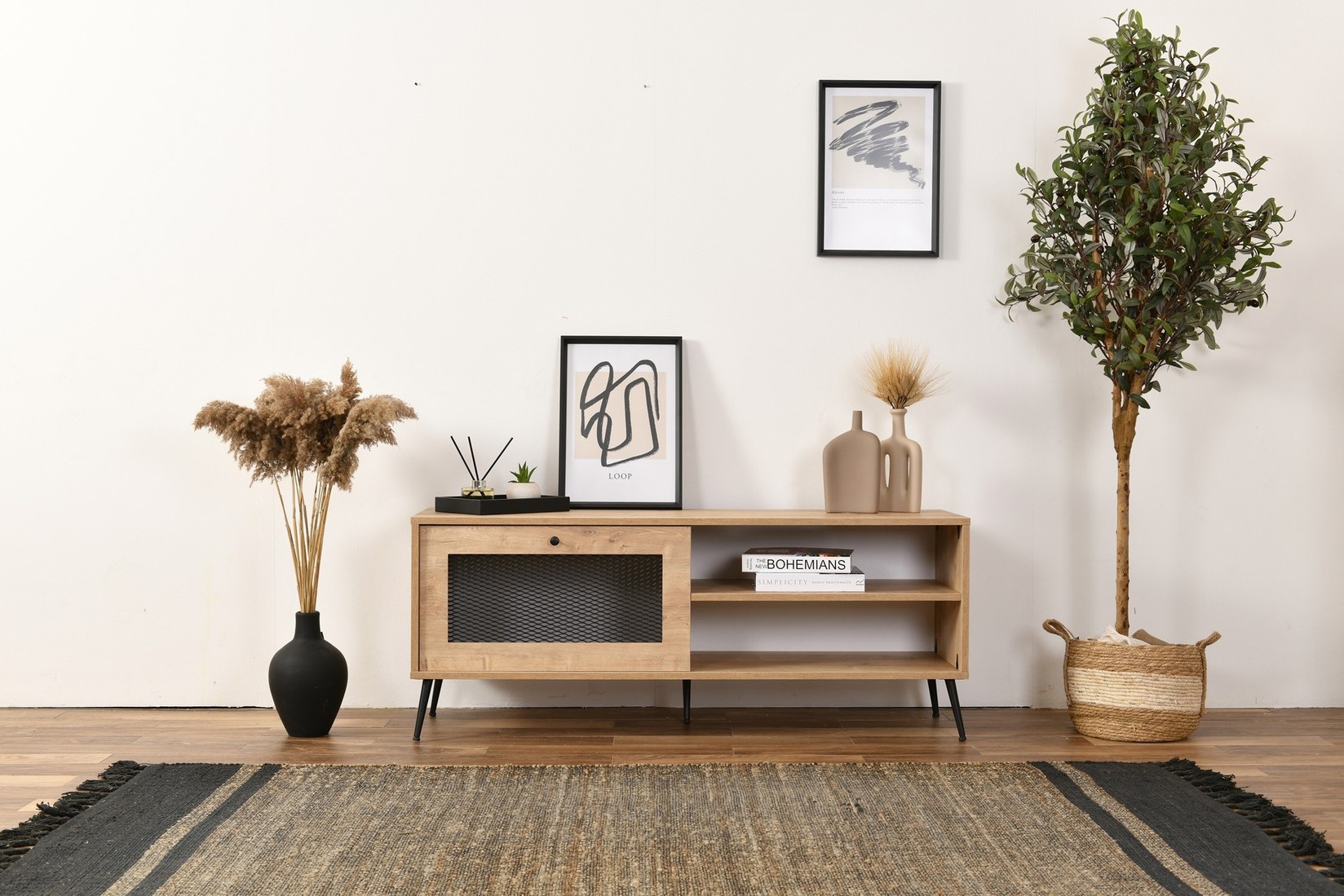 Hanah домашен телевизор со жици од даб 140