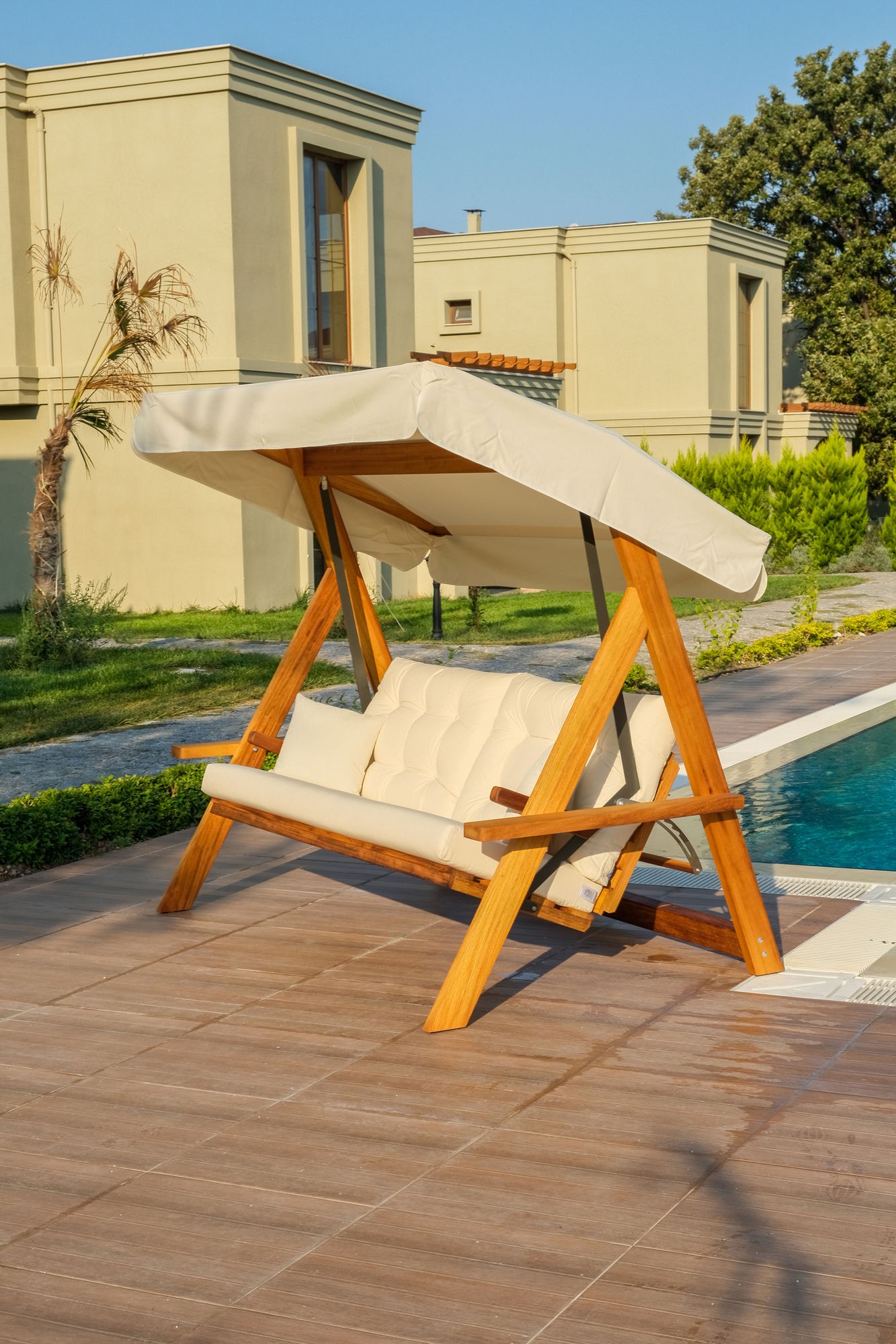 Лулашка за градина Hanah Home Lyon 2400 175x190x70cm беж