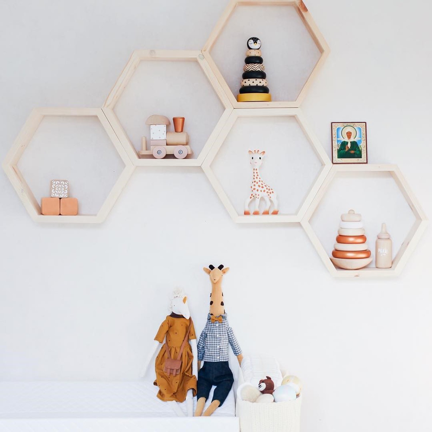 Dzидна полица Hanah Home од орев