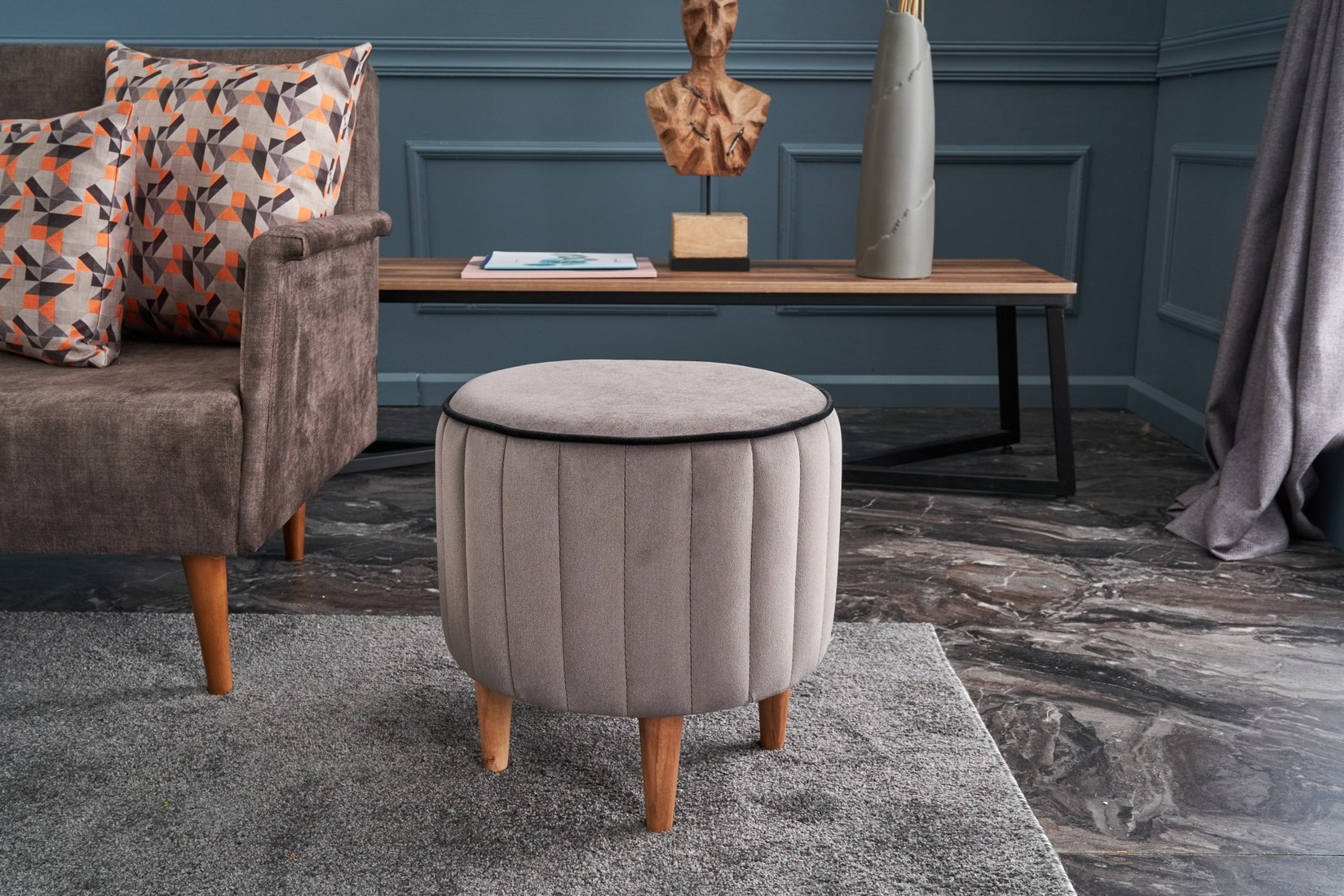 Столче за софа Atelier del 40x40x40cm, антрацит-розова