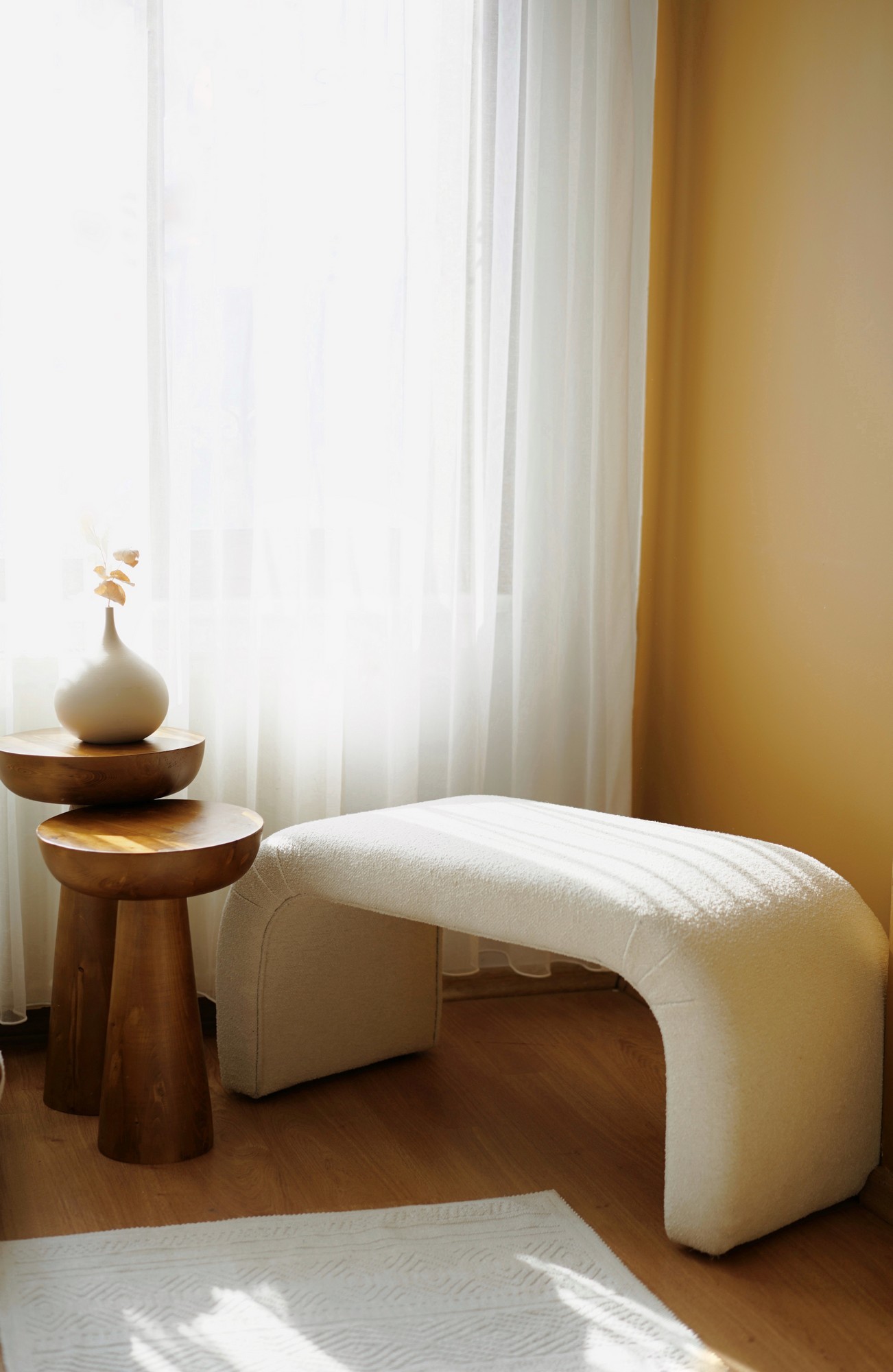 Столче за софа Atelier del 106x45x46 см, кафеава