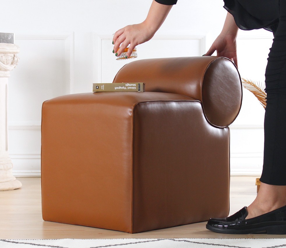 Столче за софа Atelier del 45x56x60 см, црно