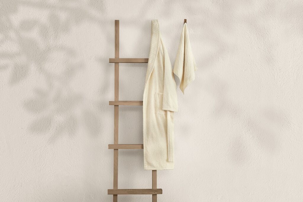 Conceptum Hypnose Set бањарка со пешкир 1053A-033-1, крем