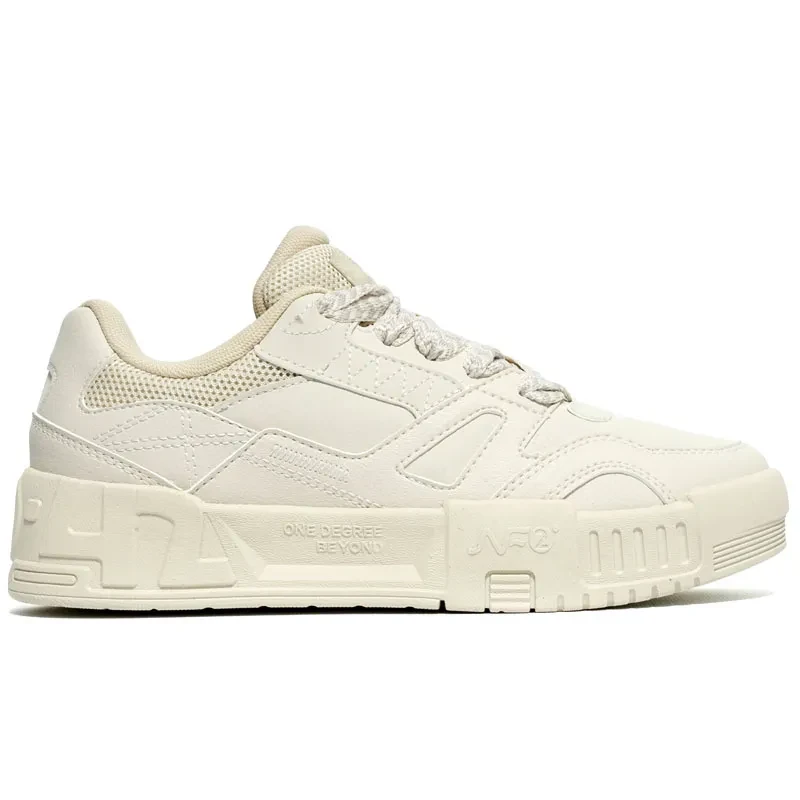 Женски патики за скејтбординг 361 степени, беж