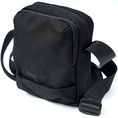 Машка чанта „Спајдер“ од „ИстБаунд“, црна