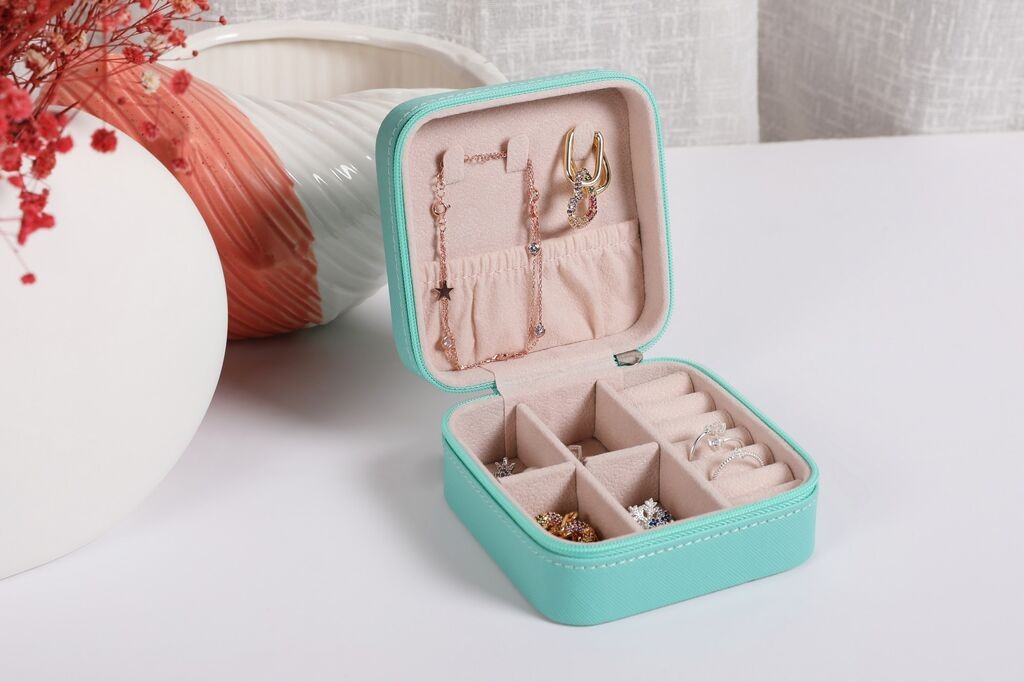 Кутија за накит Aberto Design, 10x10x5,5 см, светло сина