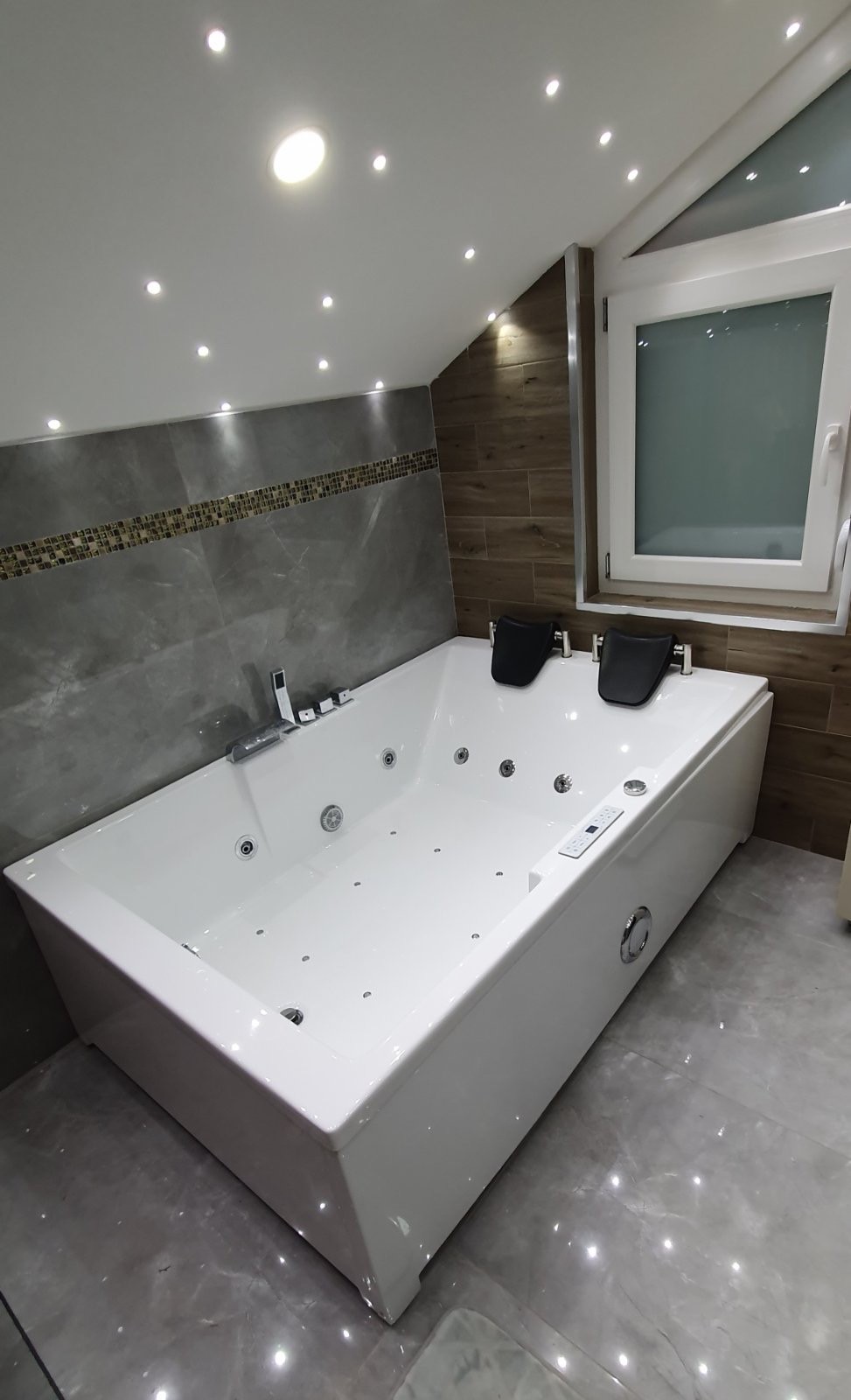 Aqualux Џакузи Квадро Премиум