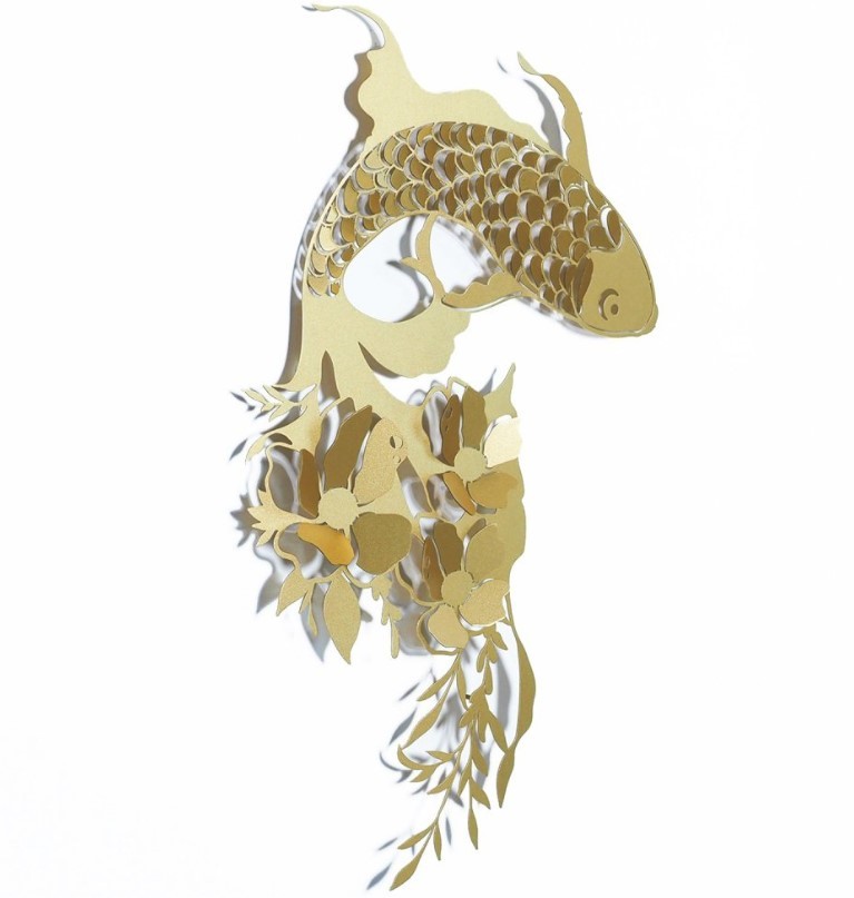 Wallity APT748 M Dzидна декорација Carpa Koi, 44x67 см, златна боја