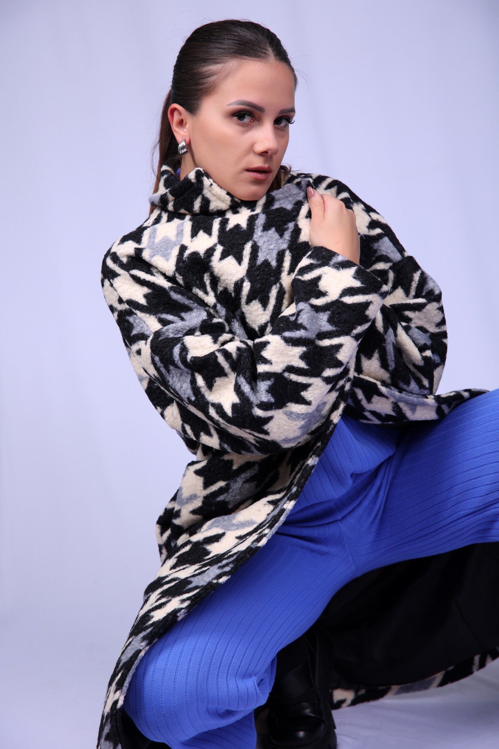 IVERI Палто цик цак сиво бело право