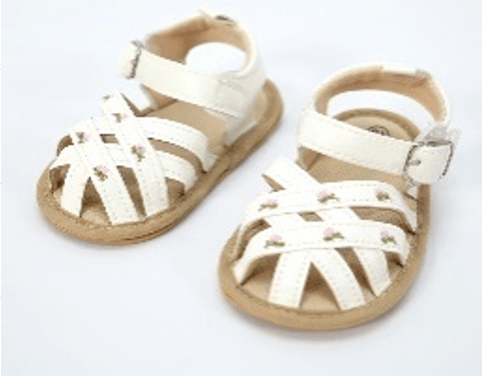 Детски Сандалчиња Бели Со Цветови