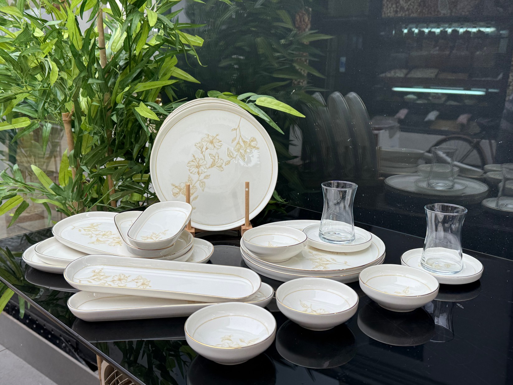 LIVING INN Порцелански сет за појадок