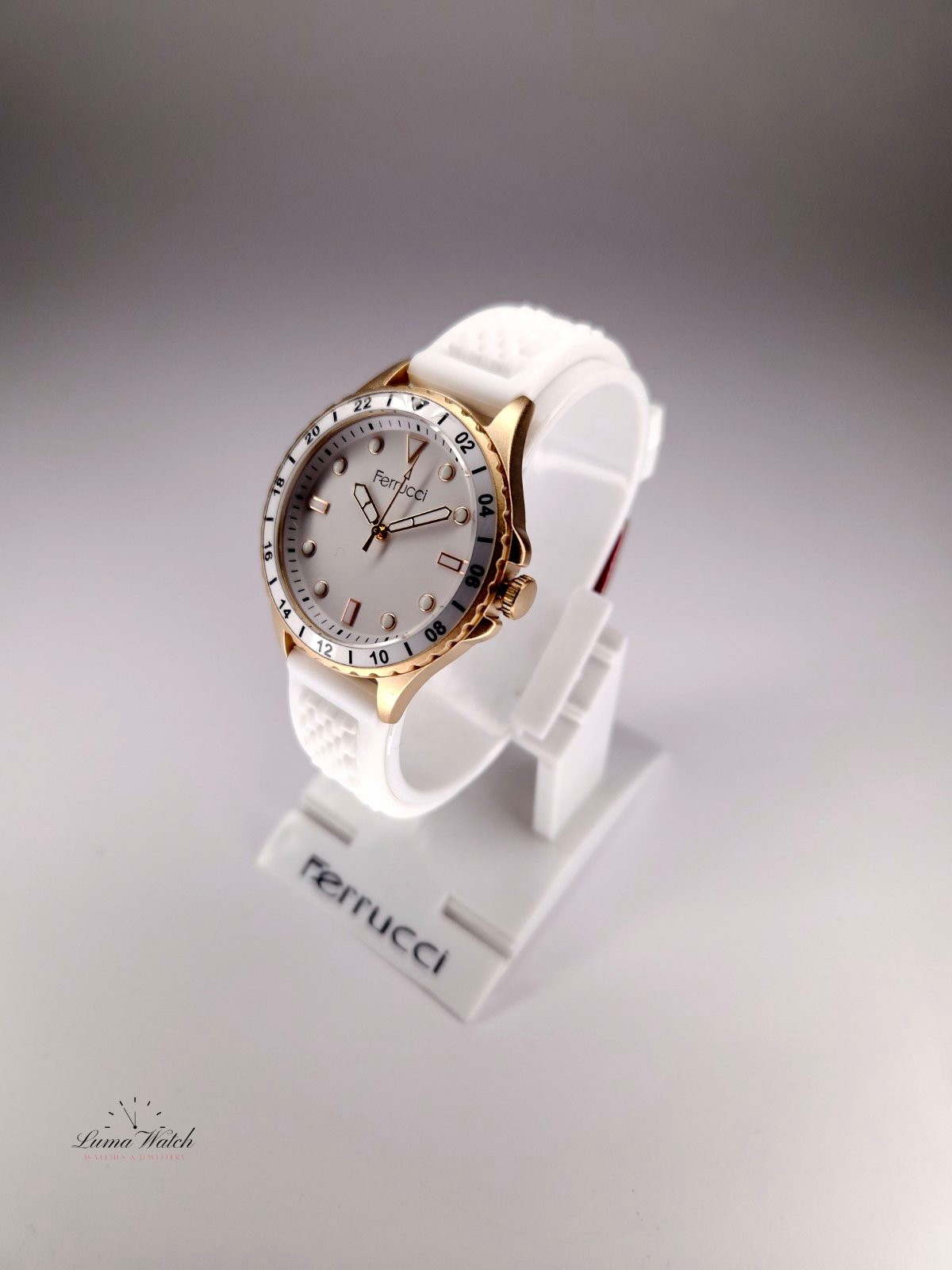 FERRUCCI Часовник