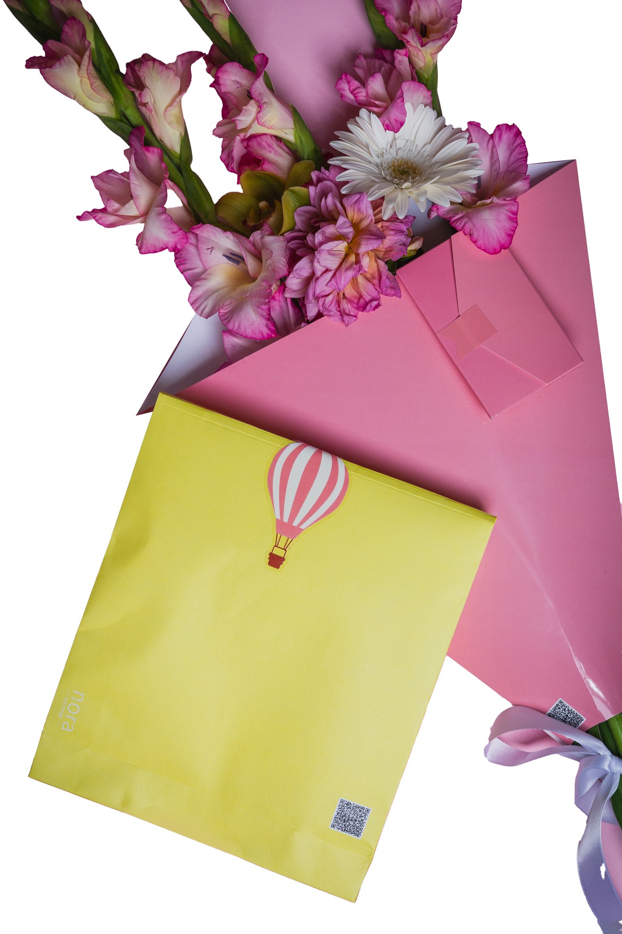 Nora package Сет од декоративно пакување за цвеќе розева и ќесе жолта