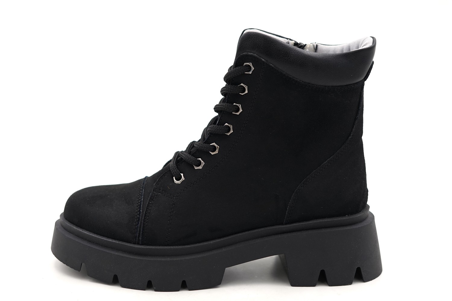 Женски чевли