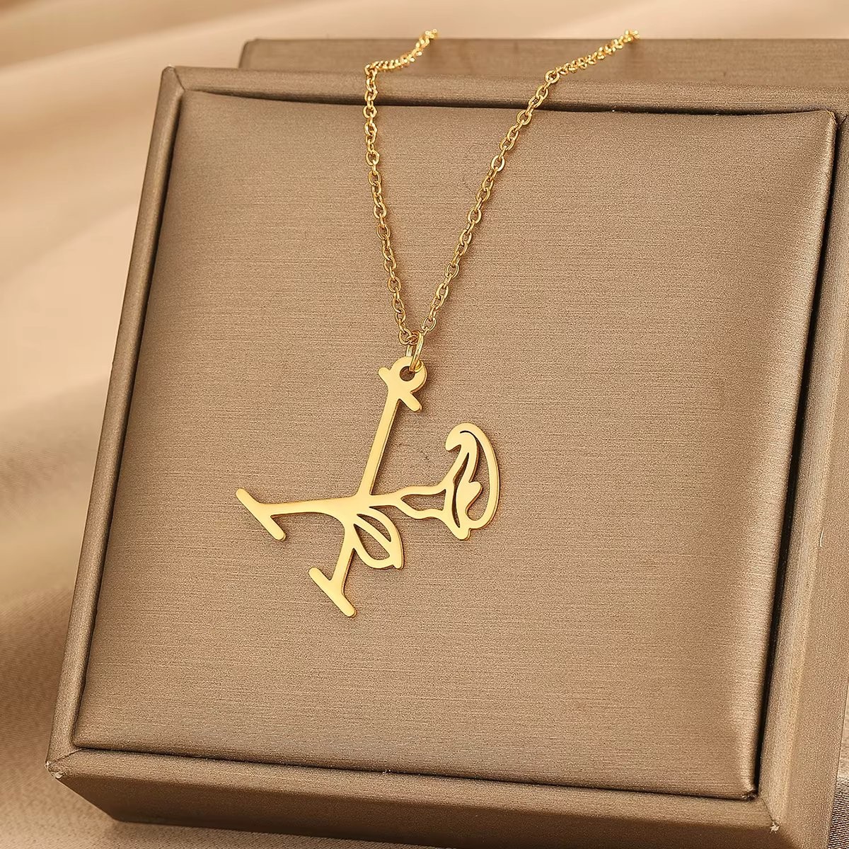 LUXARTO JEWELRY Ланче со буква и цвеќе X