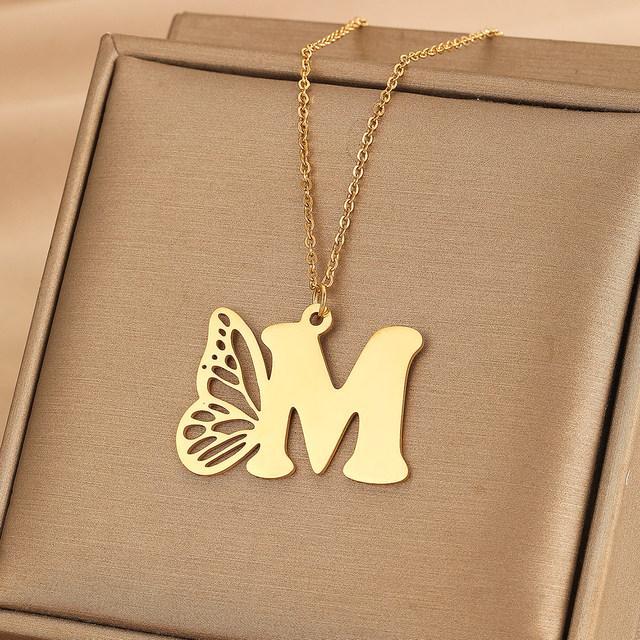 LUXARTO JEWELRY Ланче со пеперутка и буква M, златно