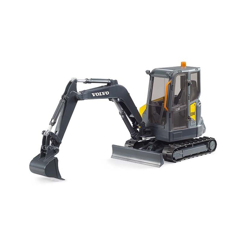 BRUDER Играчка багер Volvo ECR40 3г