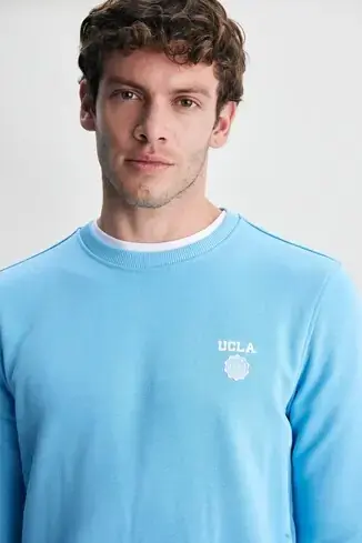 UCLA Valley Дуксер Окгругла Јака