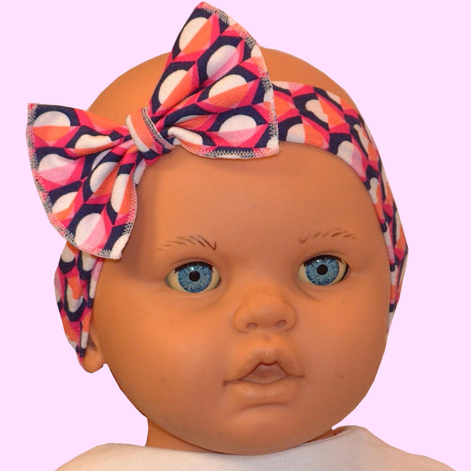 ARAI Бебешки украсен стегач за глава