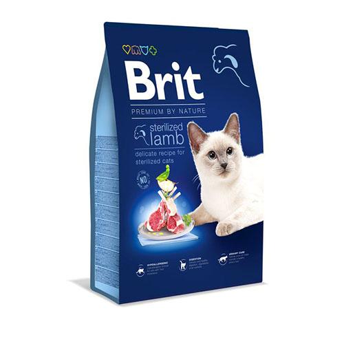 BRIT Premium сува храна за стерилизирано маче со вкус на јагне