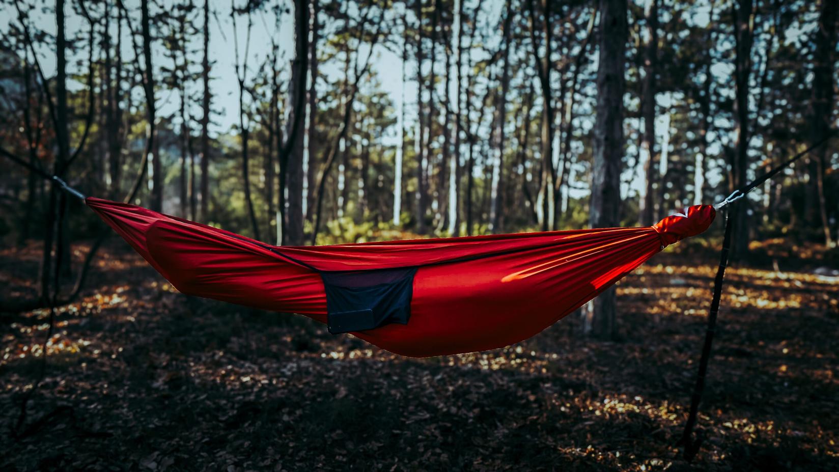 INNU Мрежа За Лежење HAMMOCK Црвена